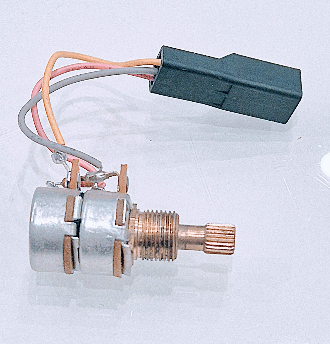 Gibson Firebird X Potentiometer dbl. Gibson Firebird X Potentiometer dbl.
